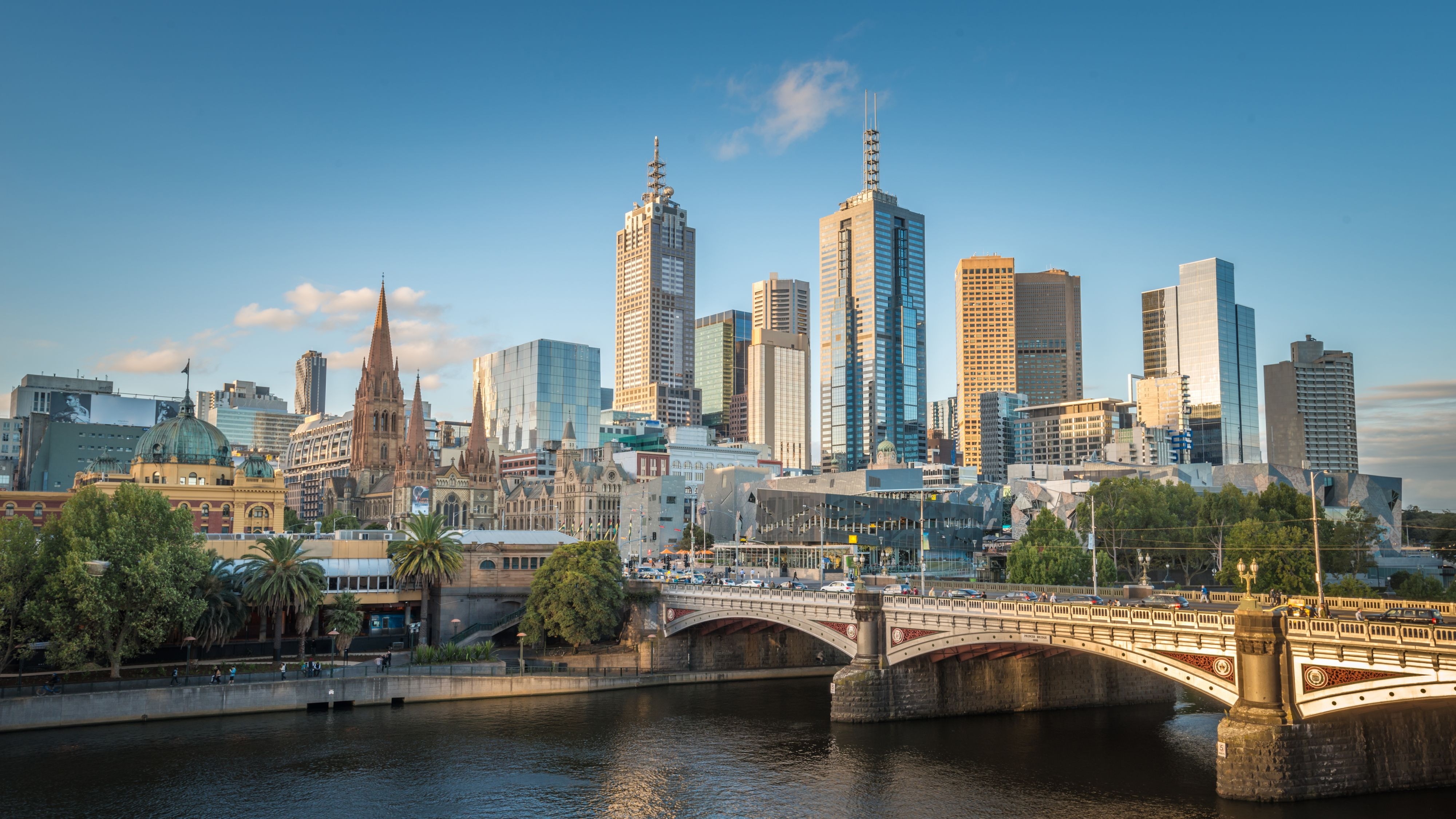 Stay, Park & Breakfast in the Heart of Melbourne