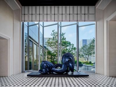 blue sculpture lobby 