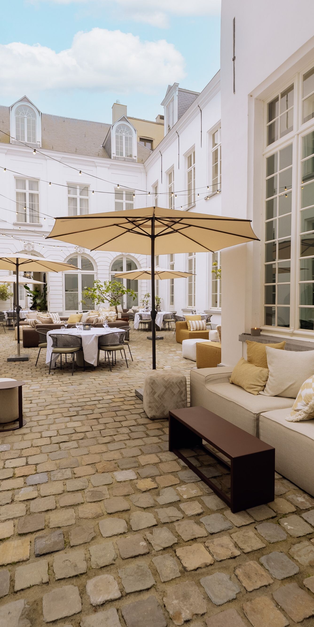 Upscale outdoor patio experience