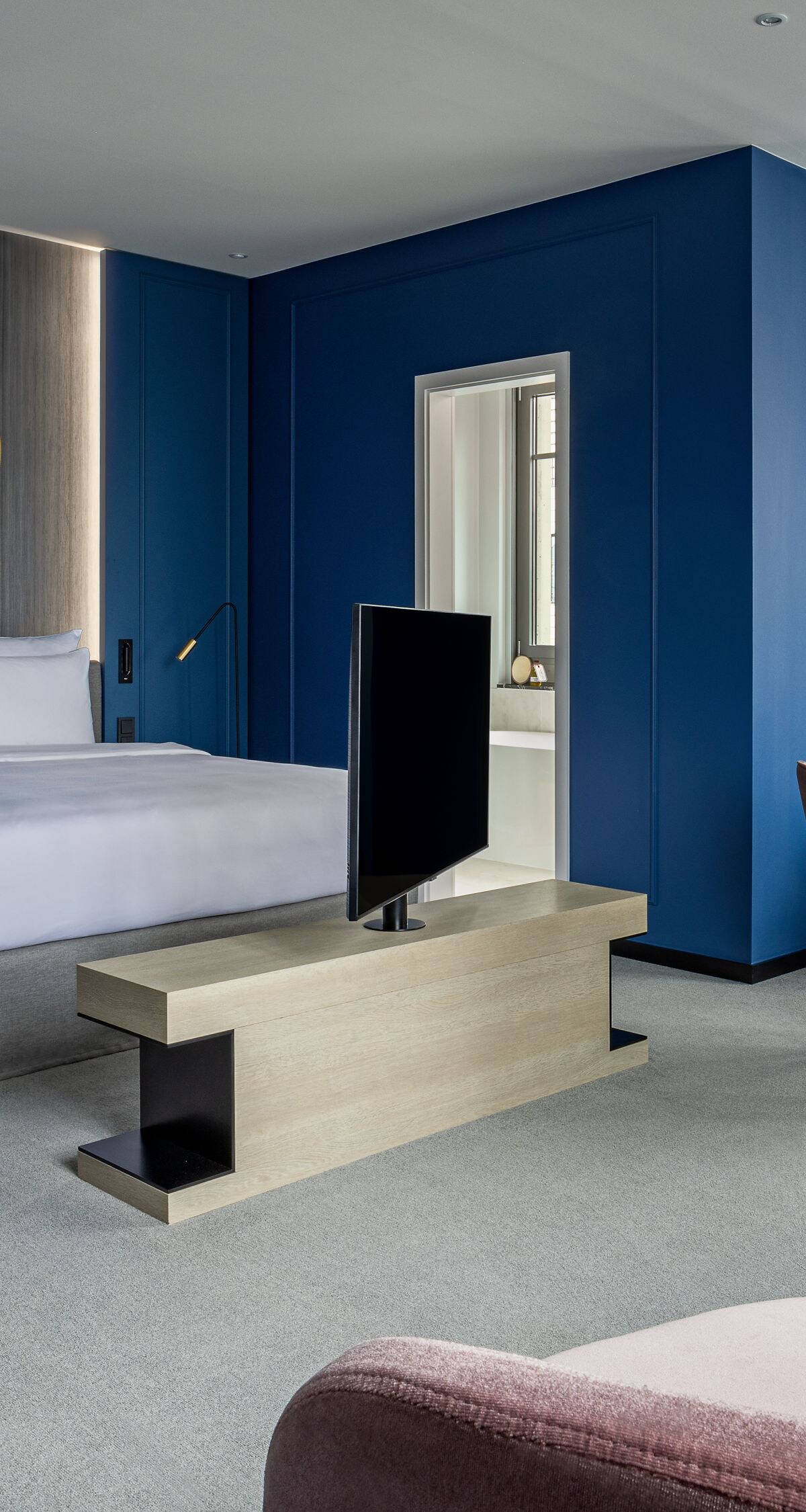 Luc Corner Suite