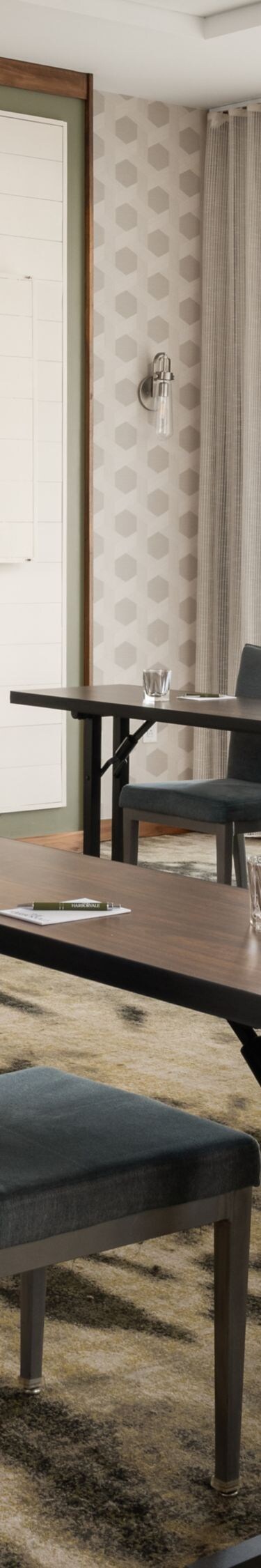 Small U-shape meeting set in event space