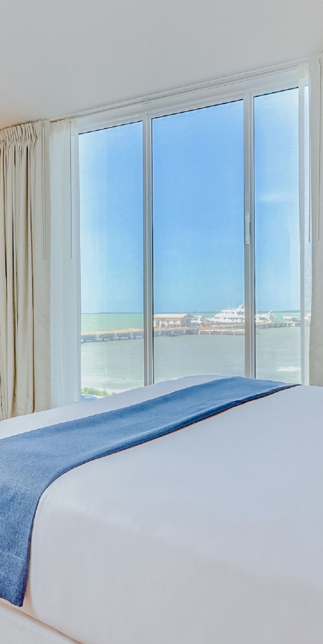 King room with coastal view
