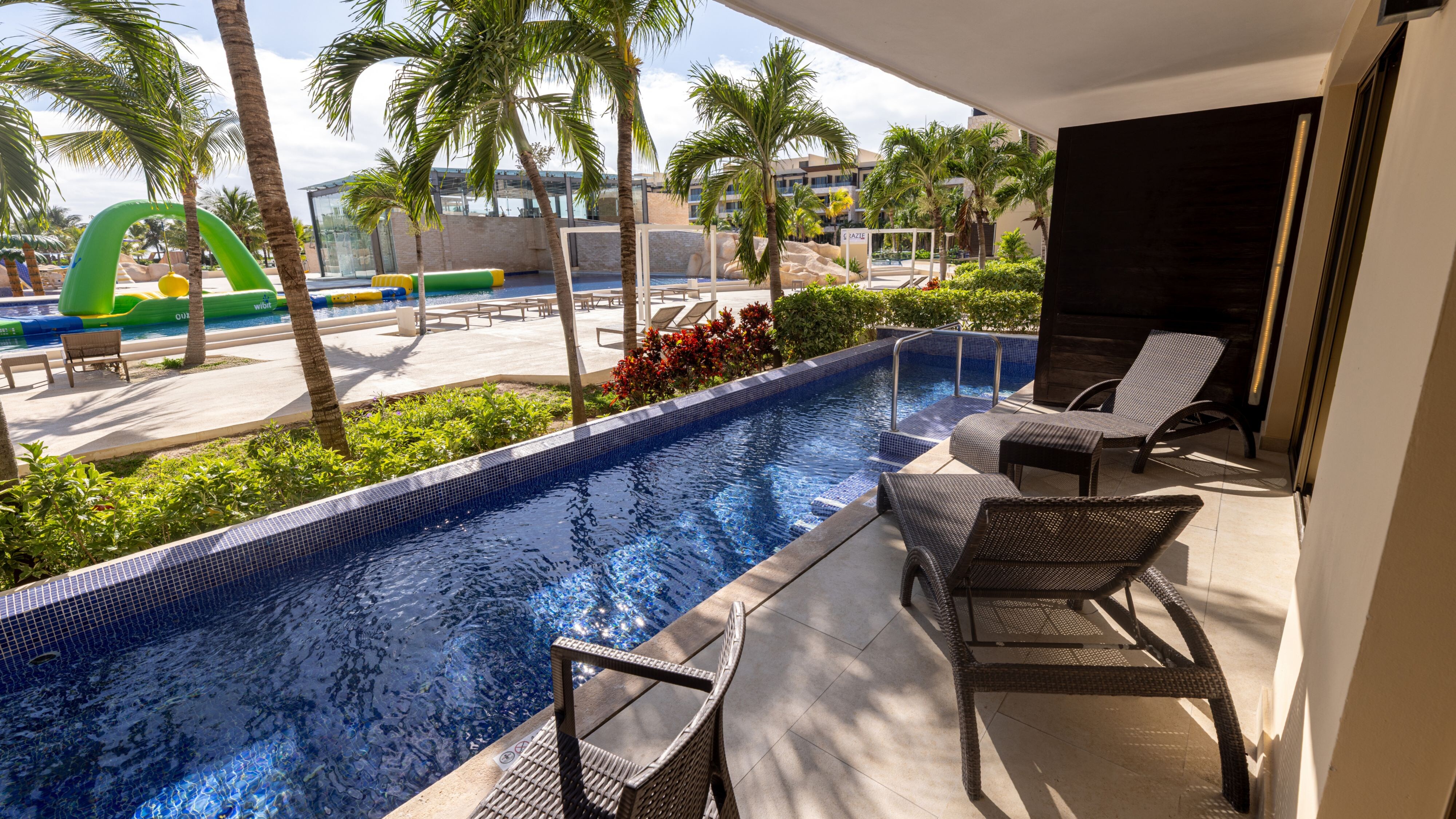 Uninterrupted Pool Access: Swim Out Living