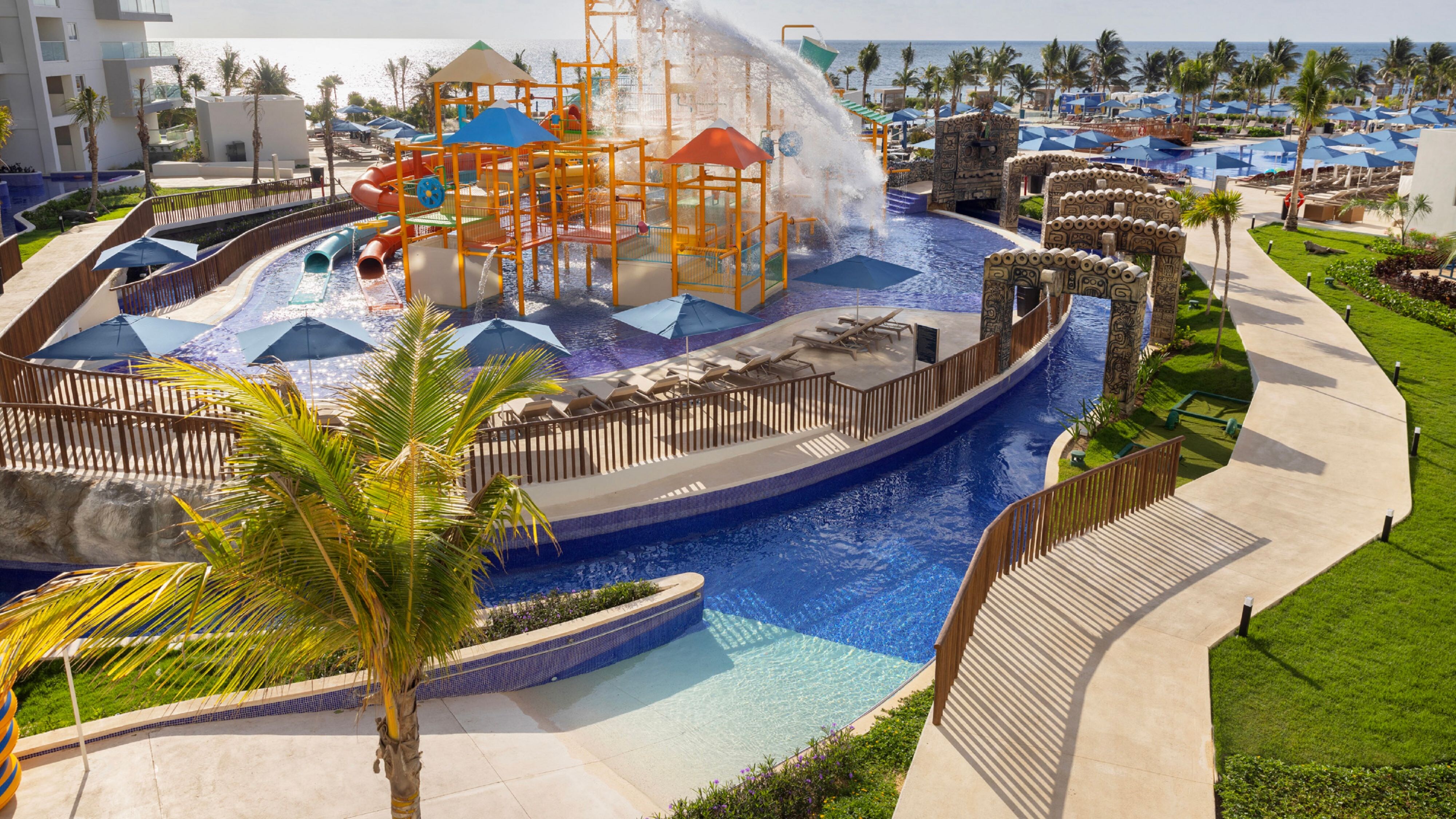 Splash into Fun! Waterpark Full Access!