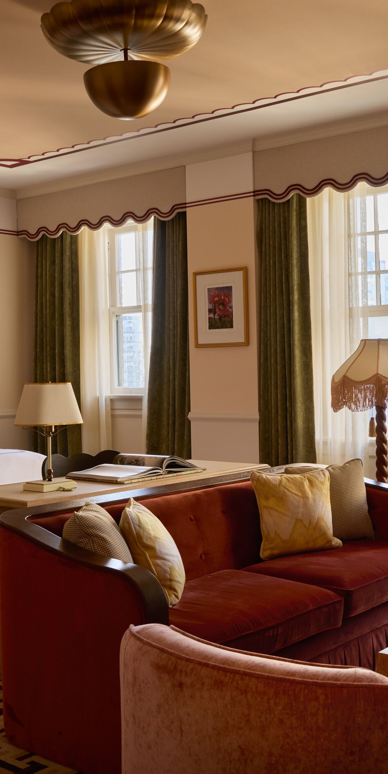 Executive suite with king bed and lounge seating