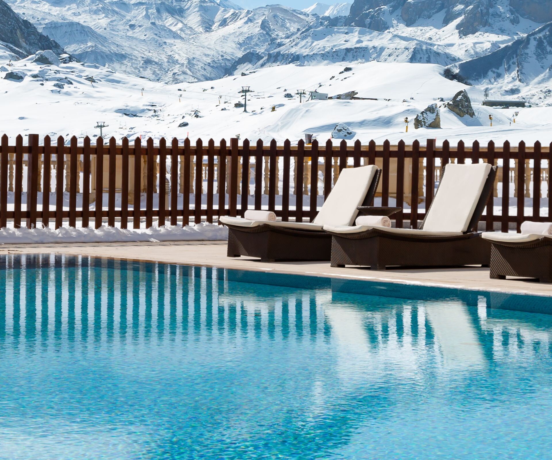  Outdoor Pool, Pik Palace Hotel  
