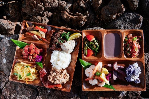 Mauna Kea Luau Dinner plates