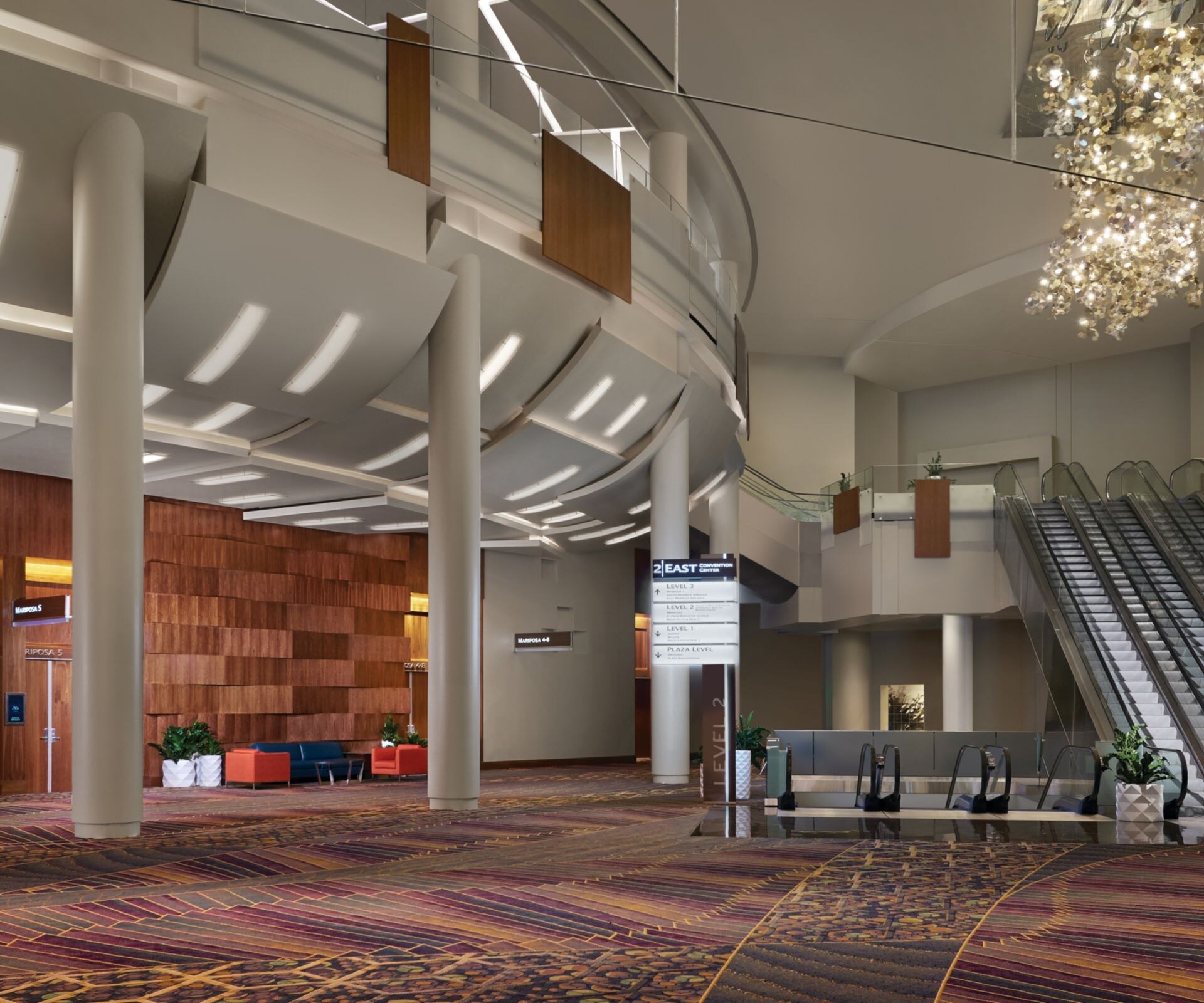 Meeting space foyer, escalators