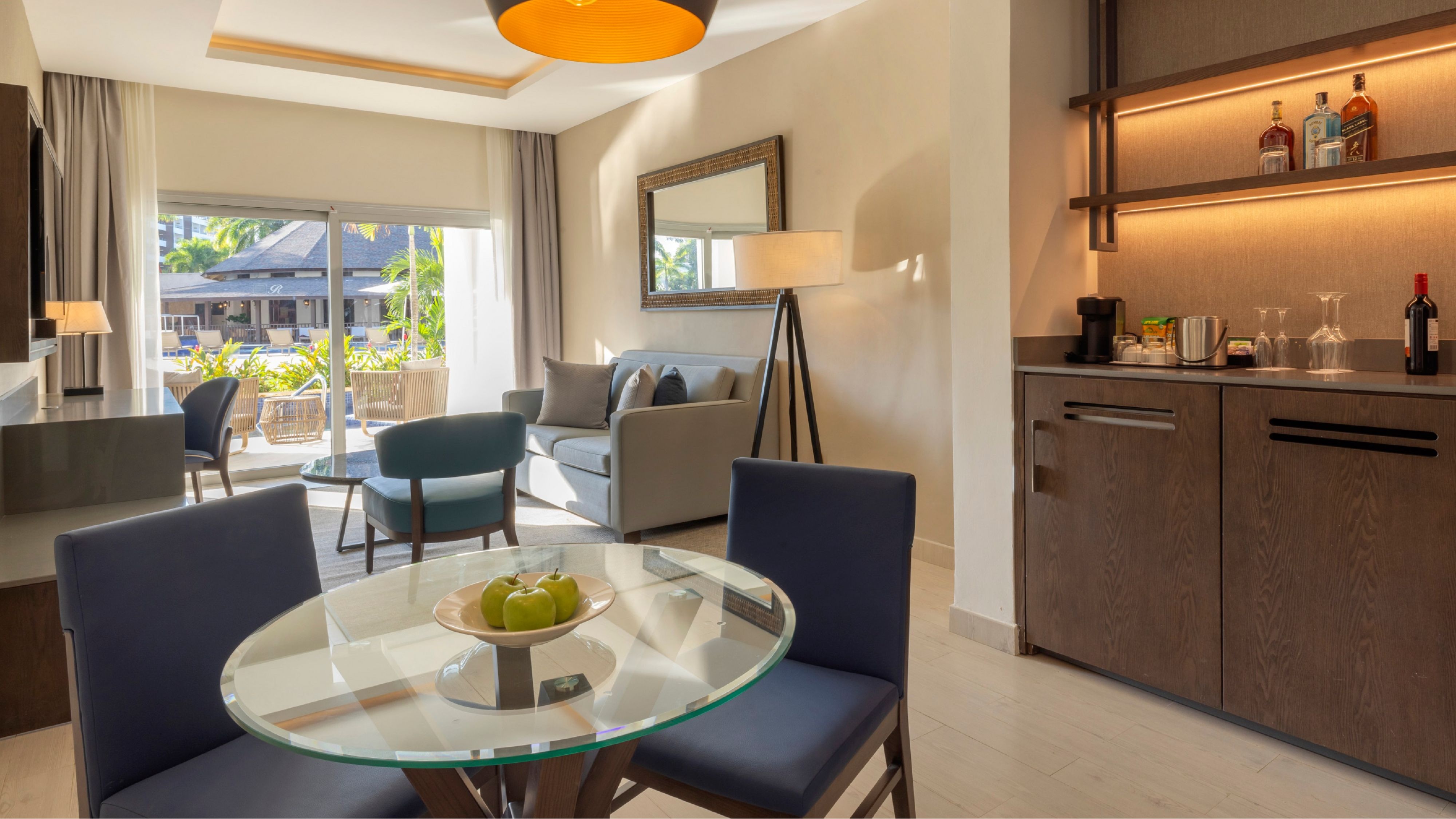 Elevate Every Moment with Diamond Club: Butler service + In-room indulgences
