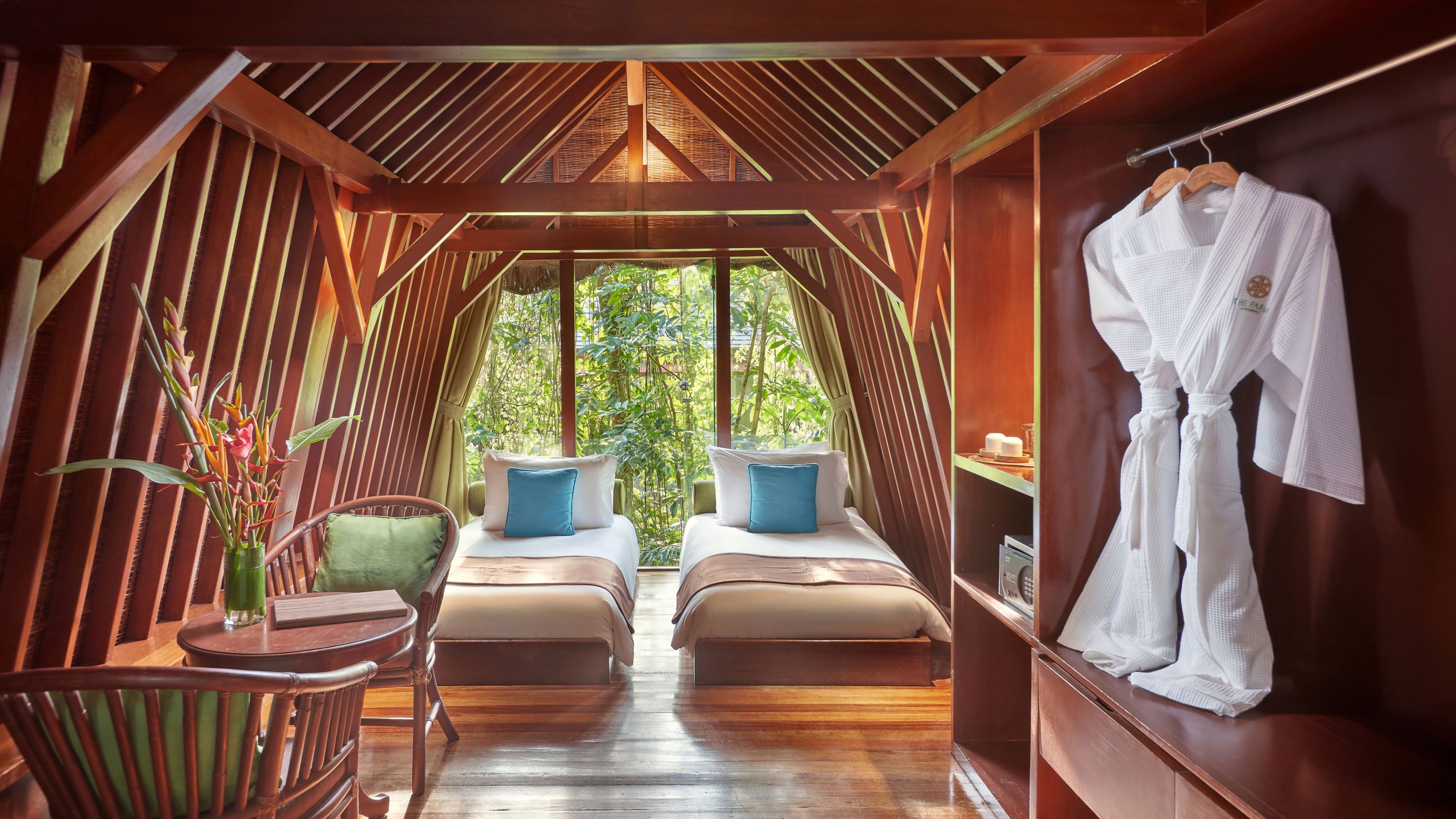 A Mindful Escape for Two: Romantic Getaway