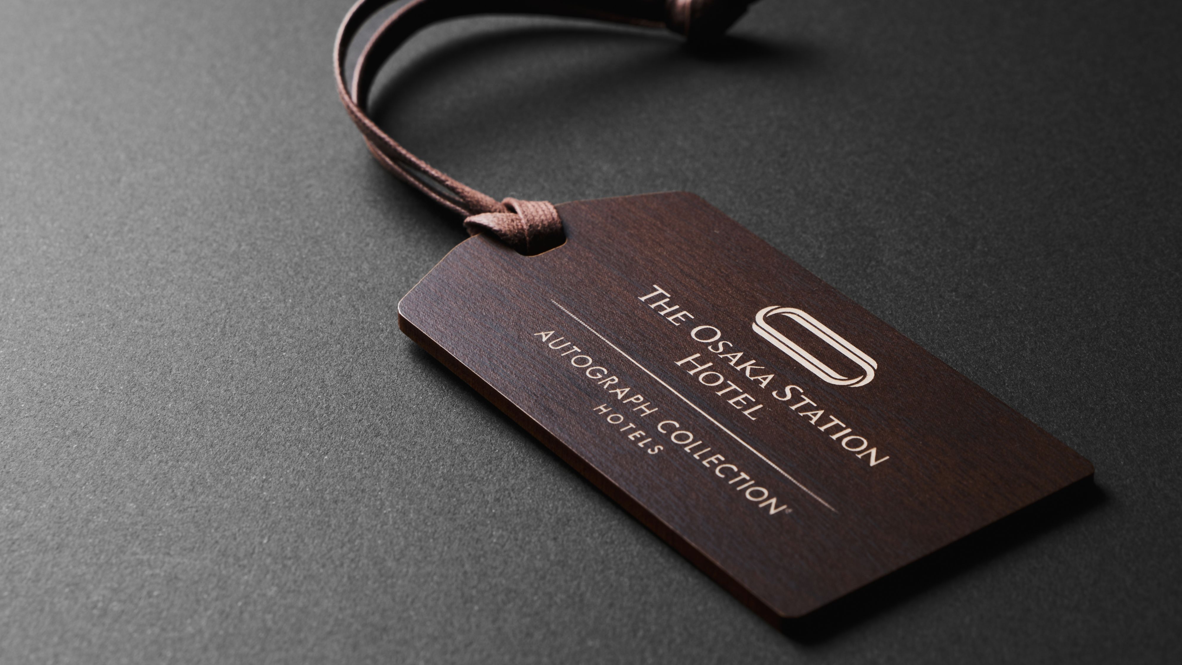 Carbon offset stay plan with baggage tag