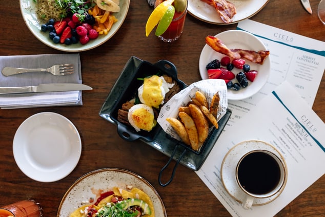 Breakfast options at CIELO.
