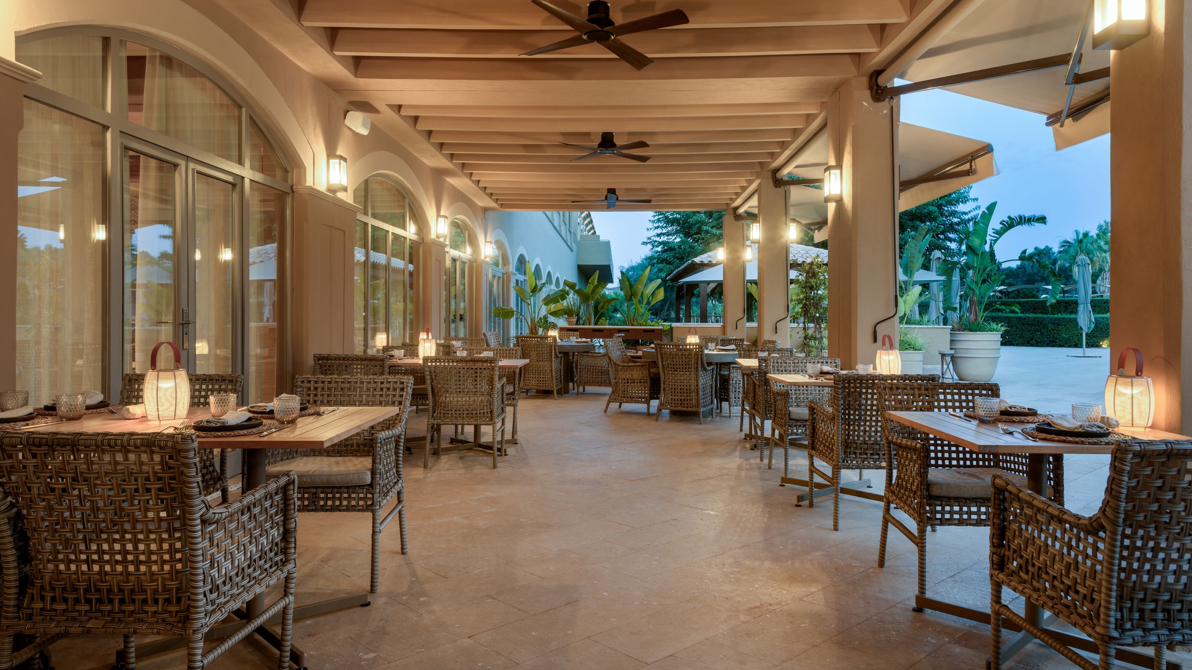 Enhance your stay with our Bar & Restaurant Credit Promotion.