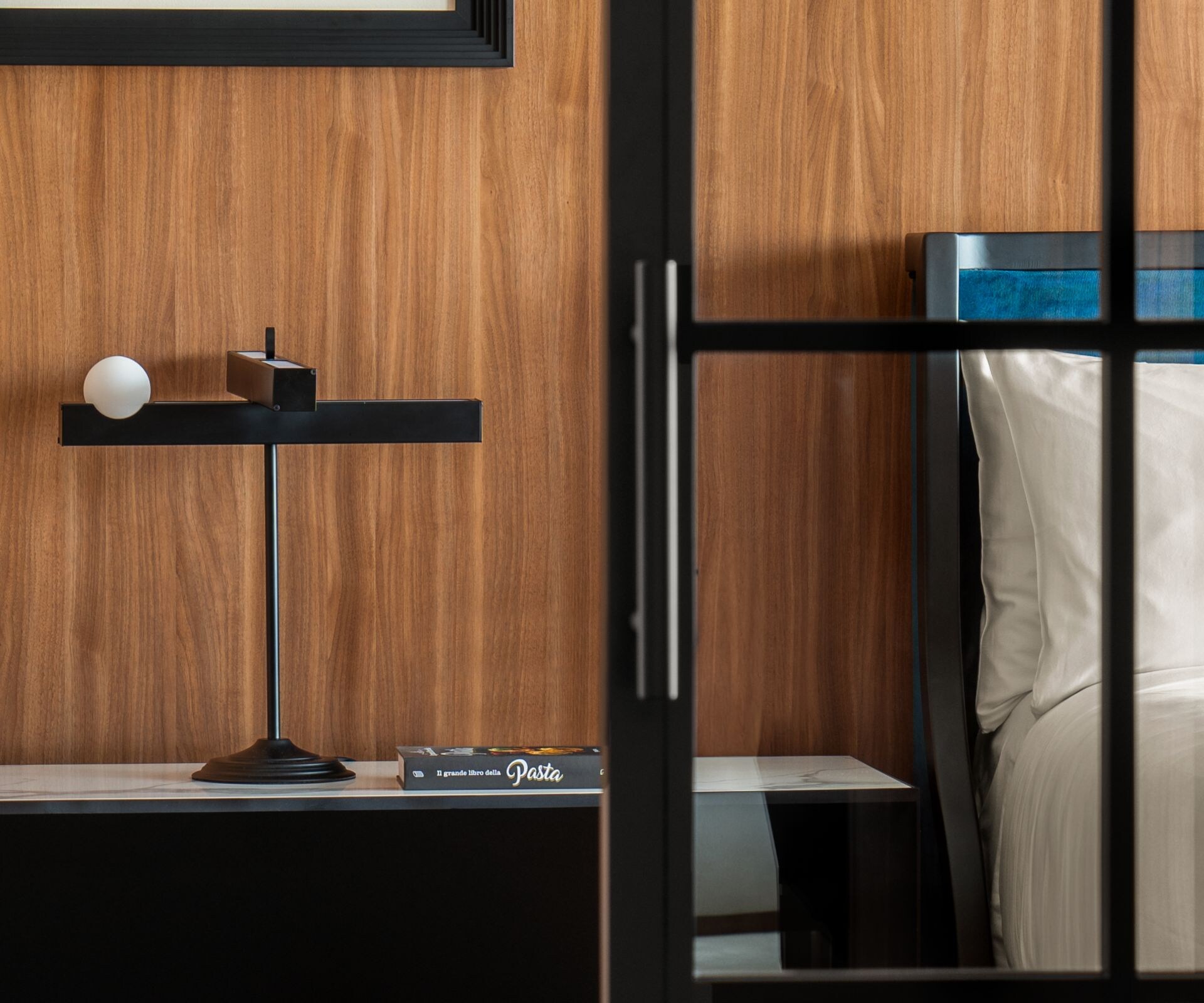 Top Suite at Hotel Cardo Roma, showcasing elegant 