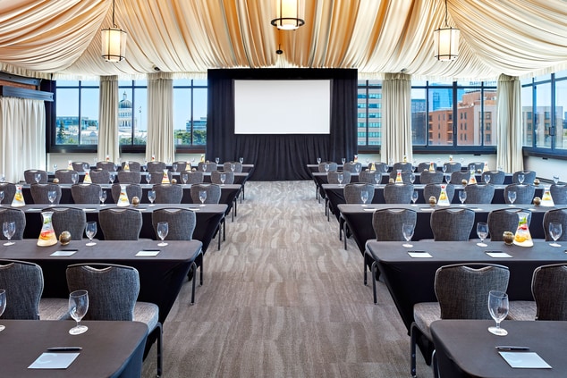 Large Room for Conferences 