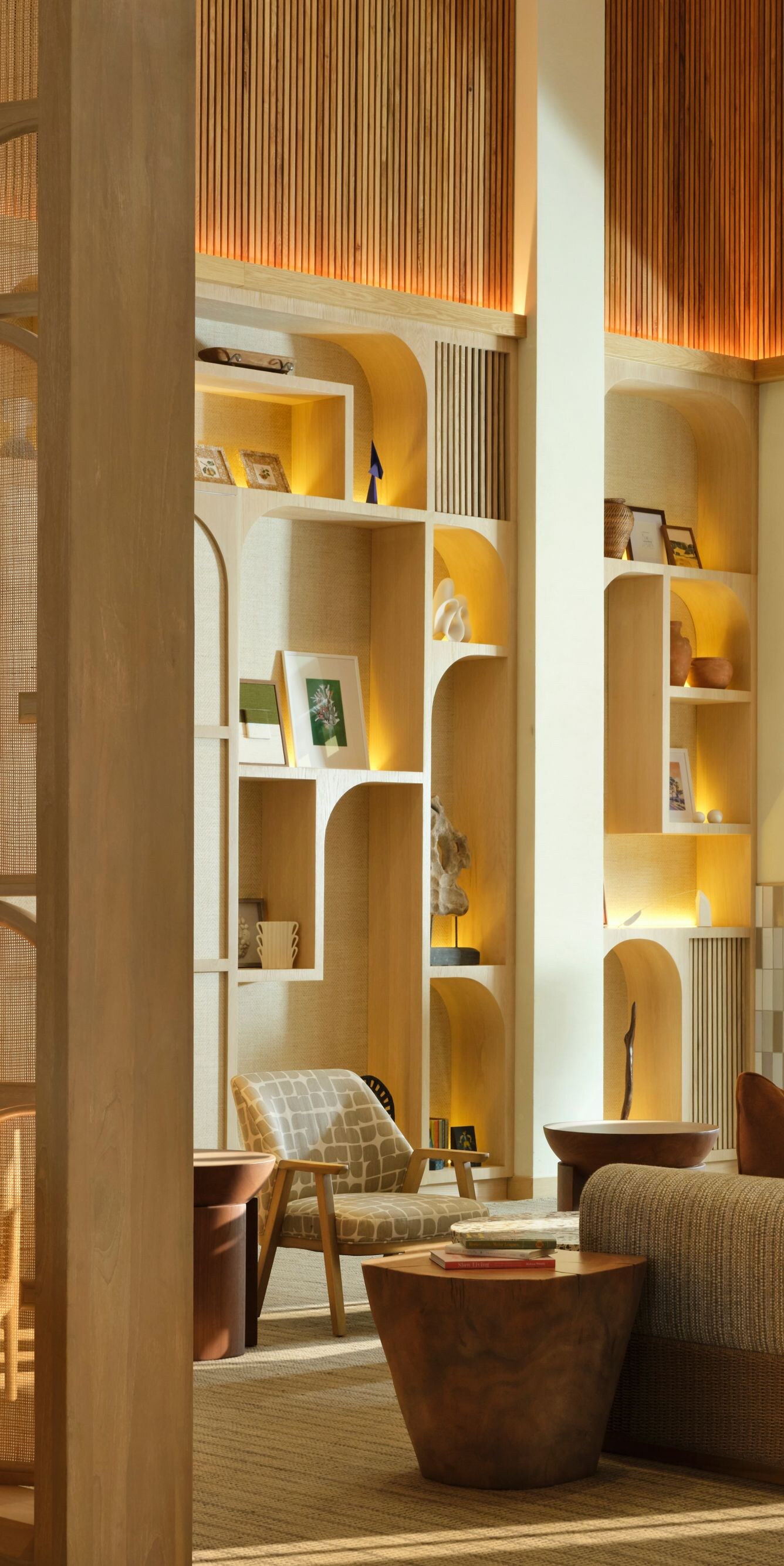 Lobby seating with decorative wood screen