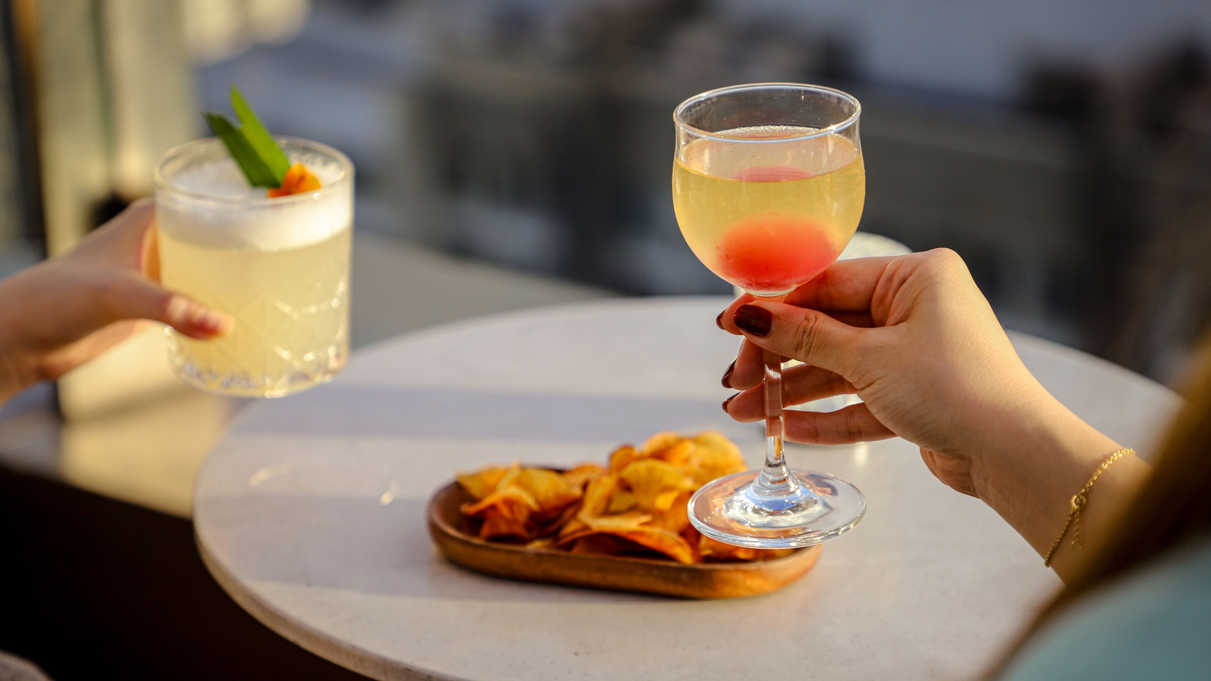 [DRINK] SUNSET HOURS