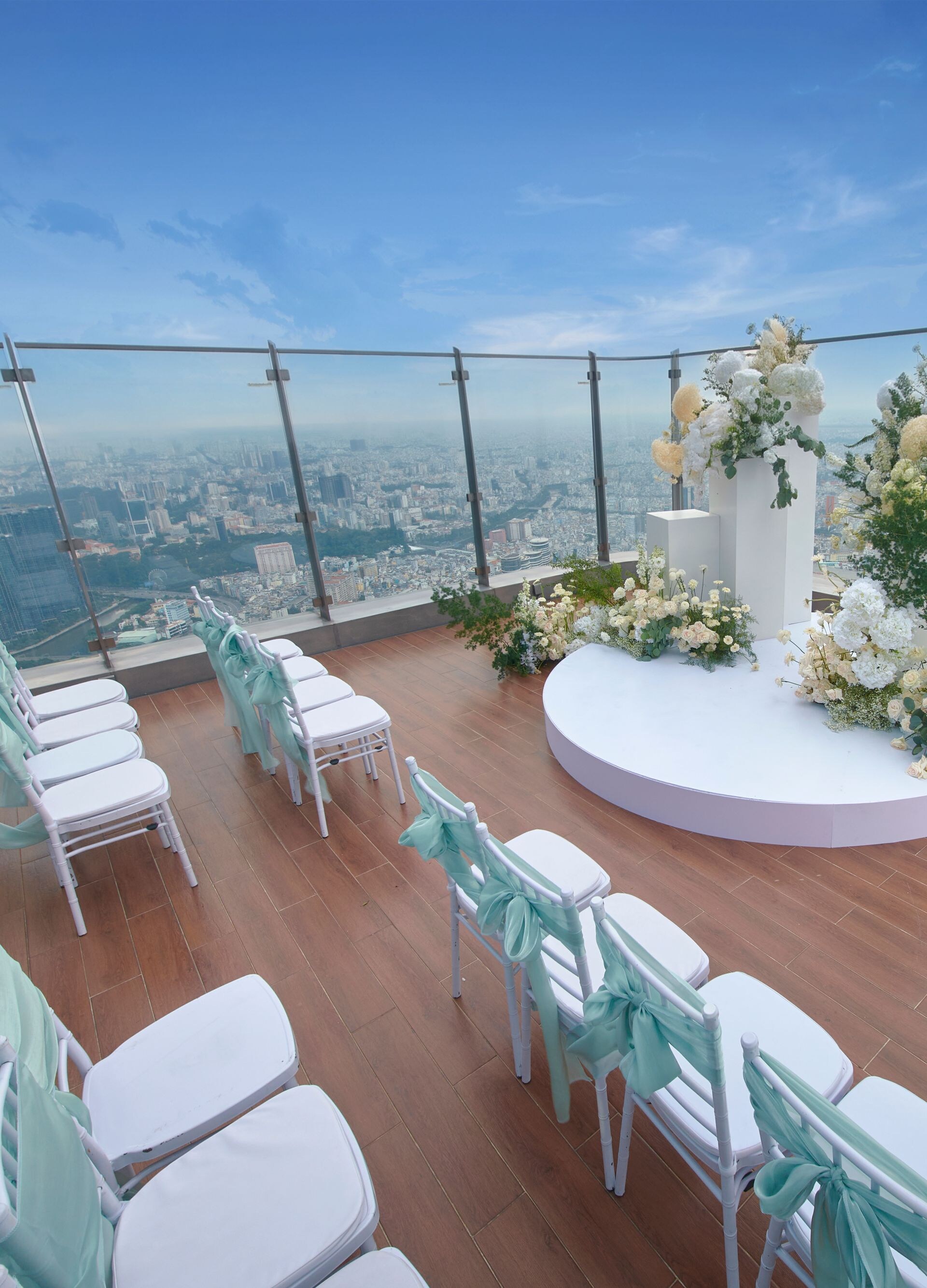 Wedding on 69 with the view