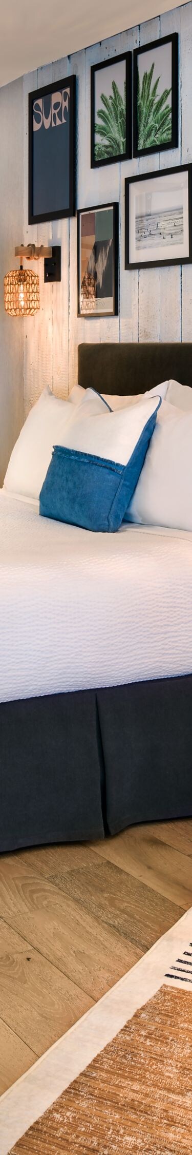 King bed guest room