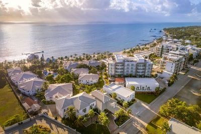 Hotel exterior view, ocean, buildings, nature