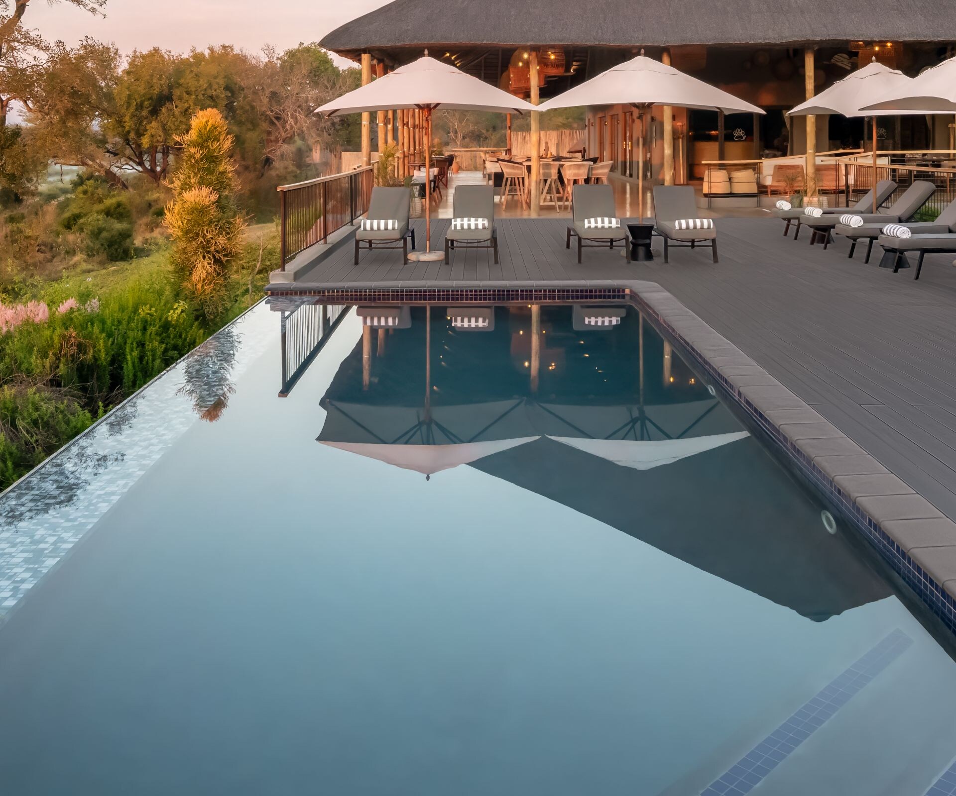 Lodge Exterior, pool