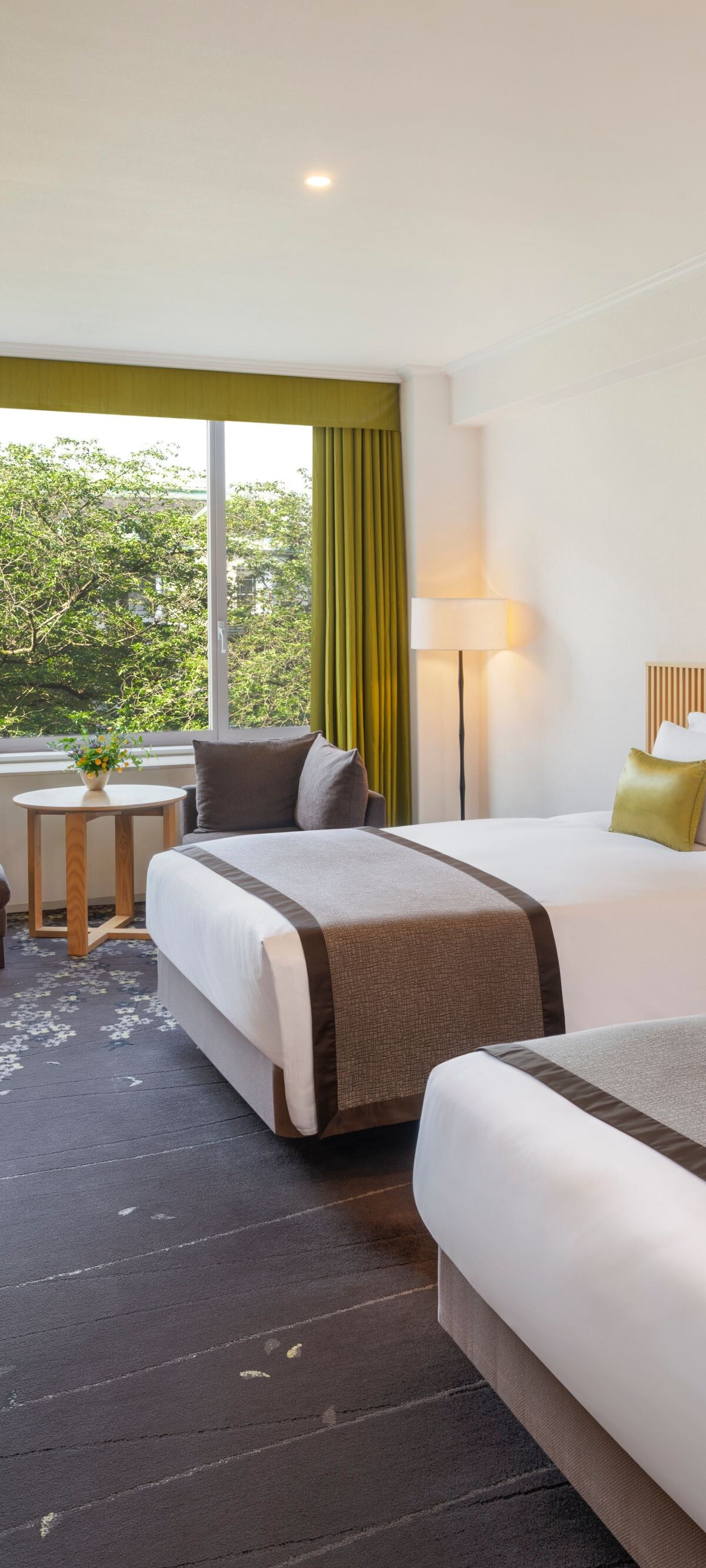 guestroom with 2 queen beds