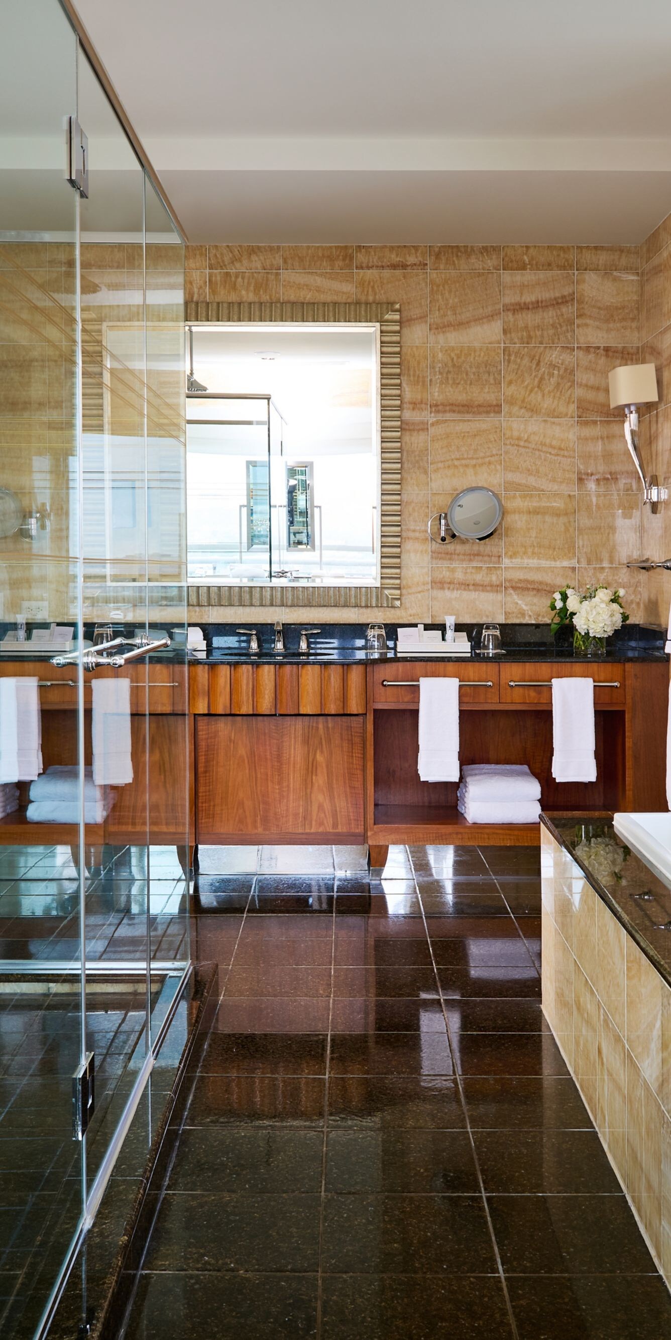 Luxury suite bathroom
