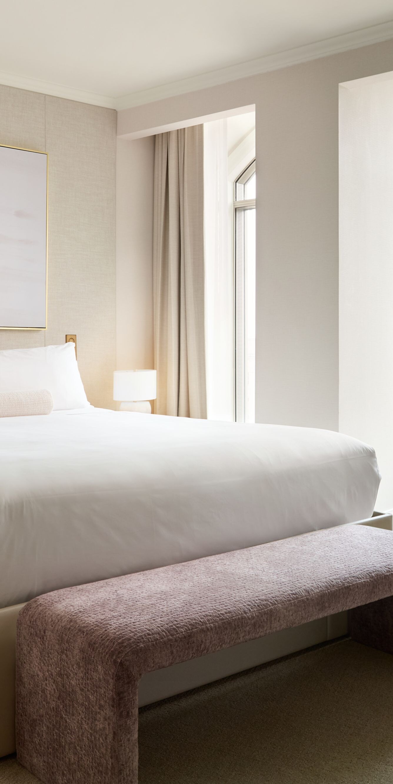King bedroom with seating area