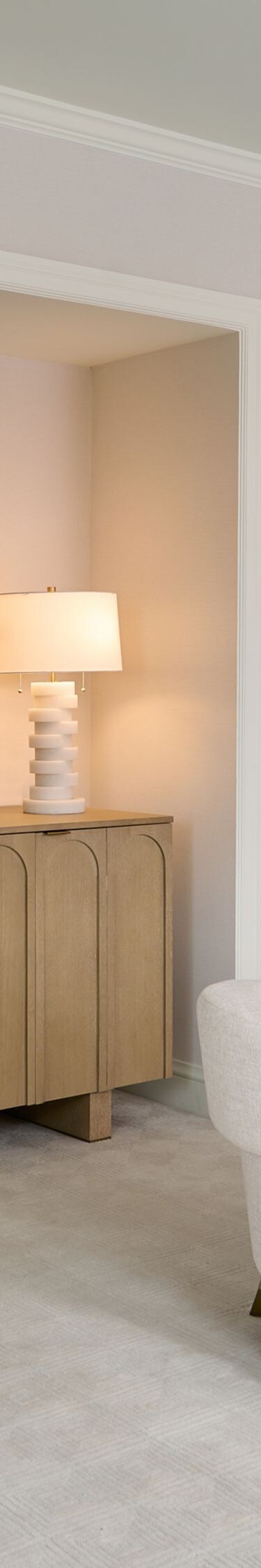 Guest room with seating area