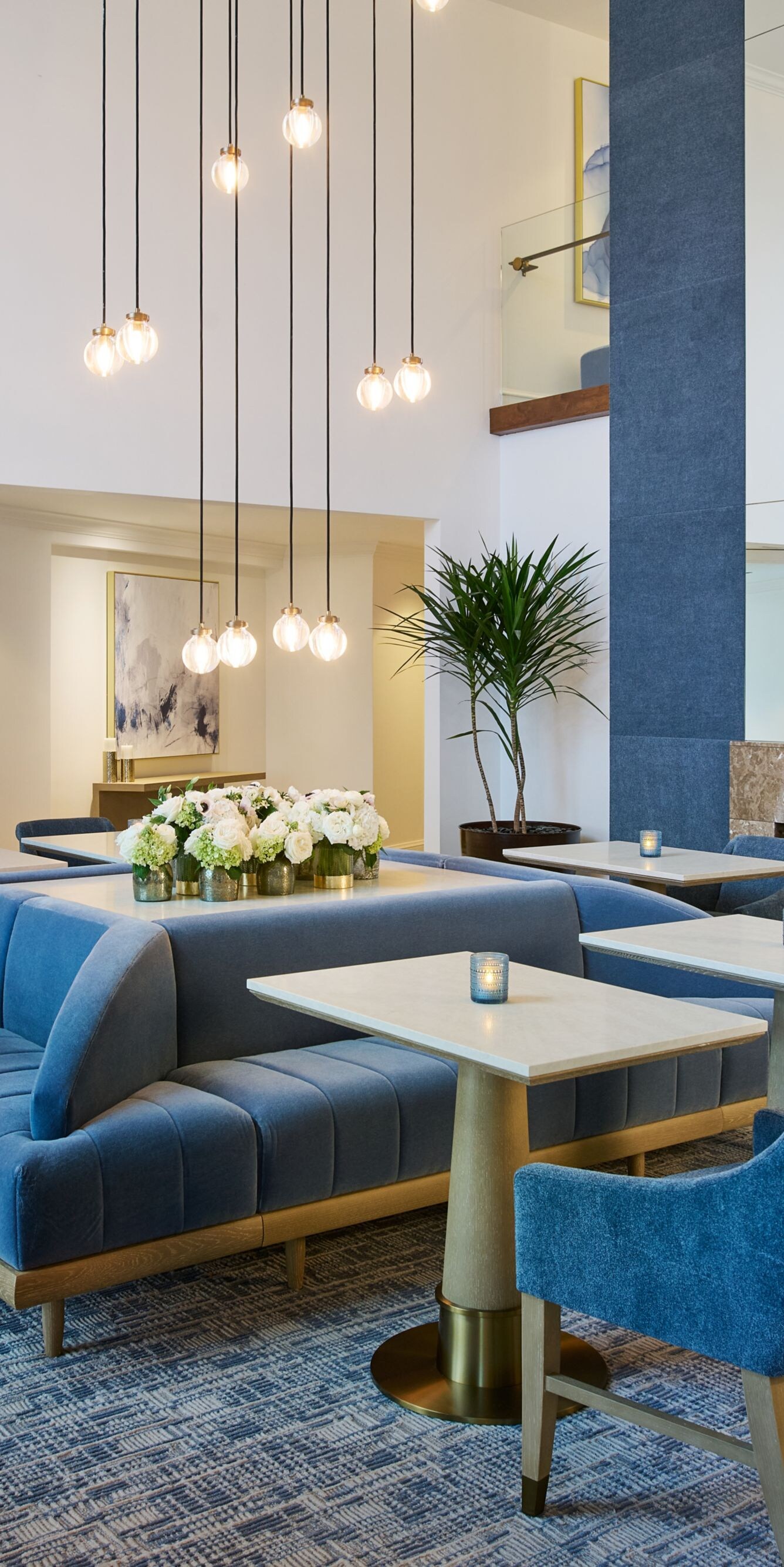 Monument Club dining and lounge space
