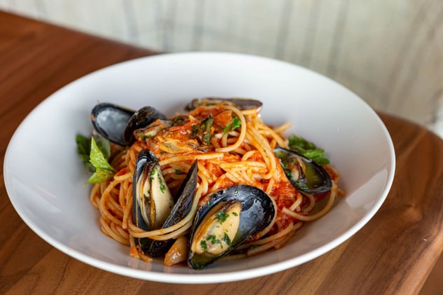 Fresh spaghetti and PEI mussels from Drift