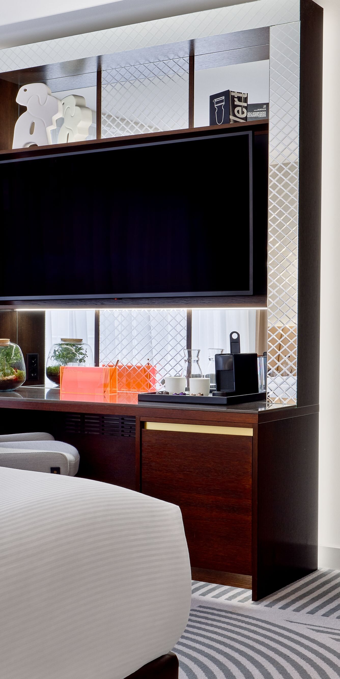 Hotelzimmer – Innenansicht aus einem Winkel