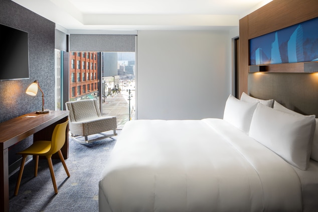 Modern elegance and cozy king bedroom in Denver 