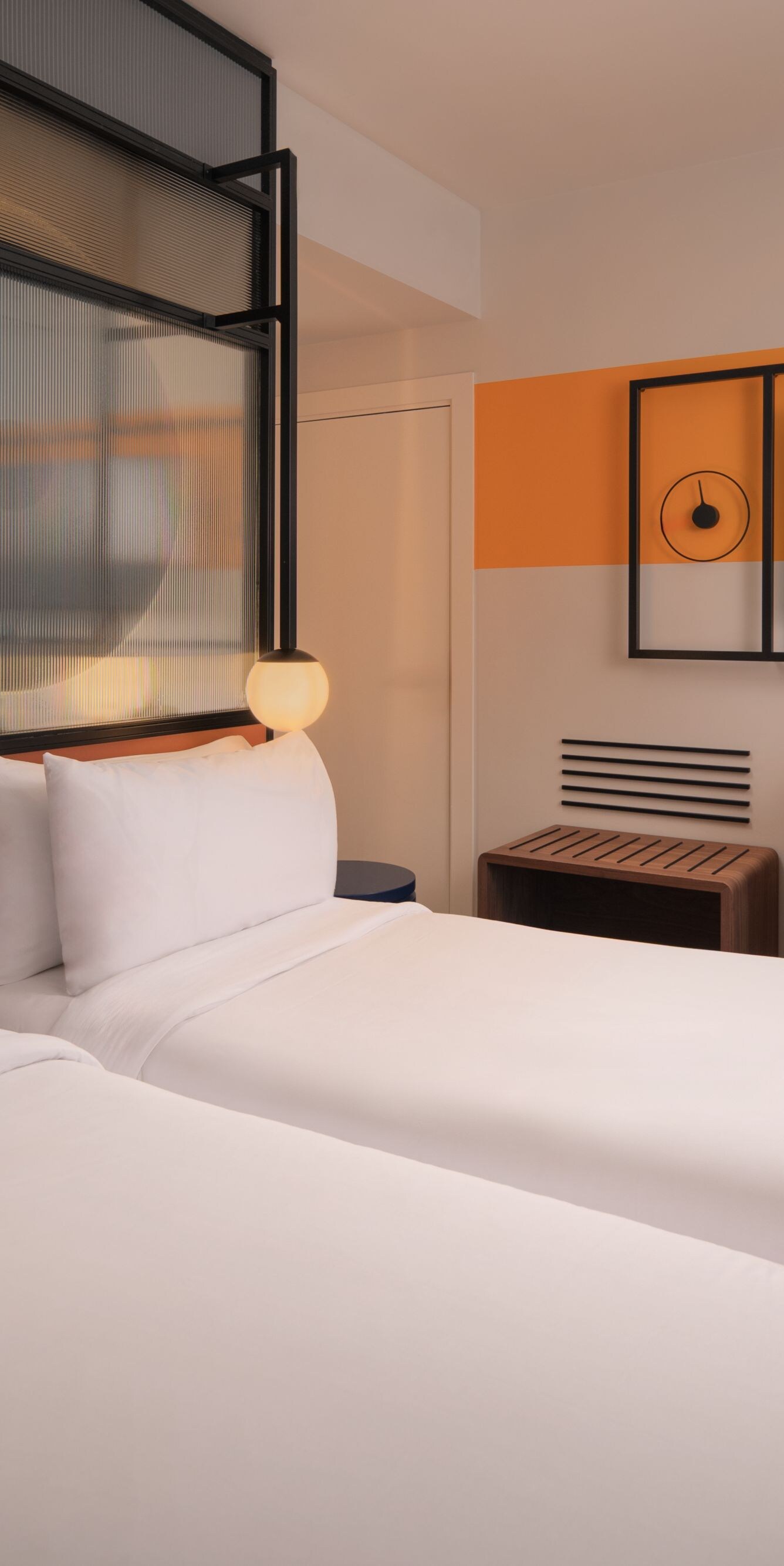 Schlafzimmer mit Zip&Link Bett