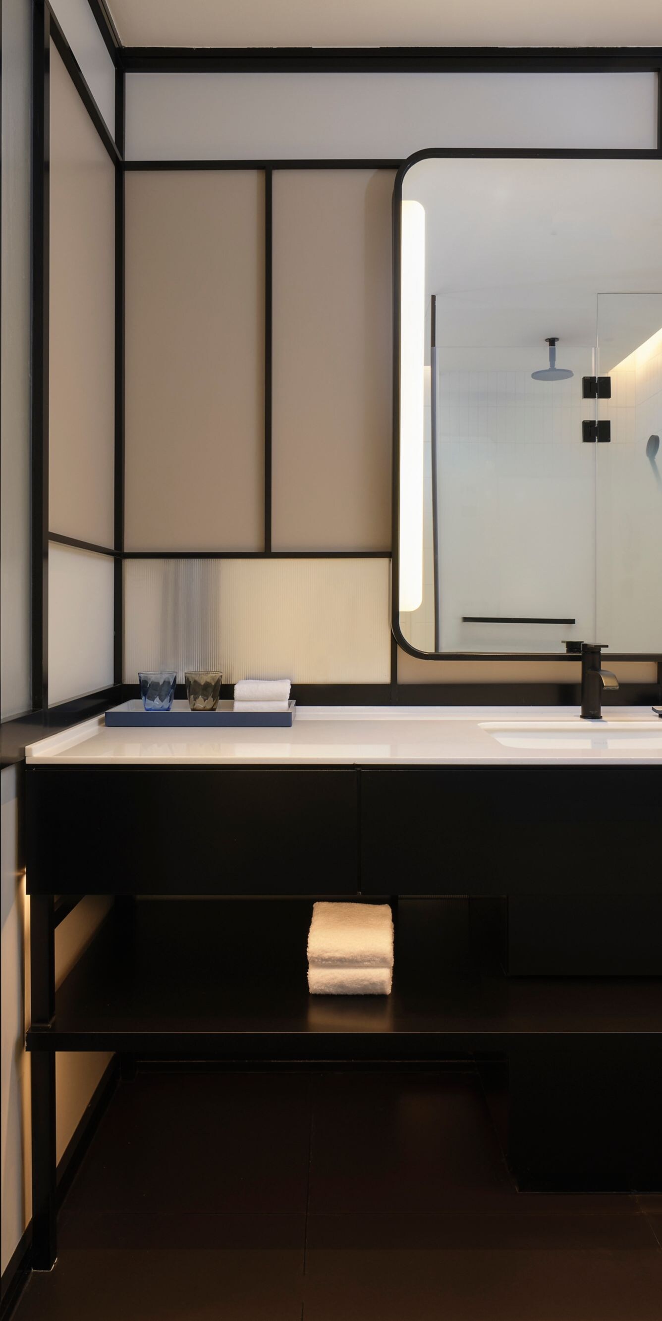 Bathroom vanity