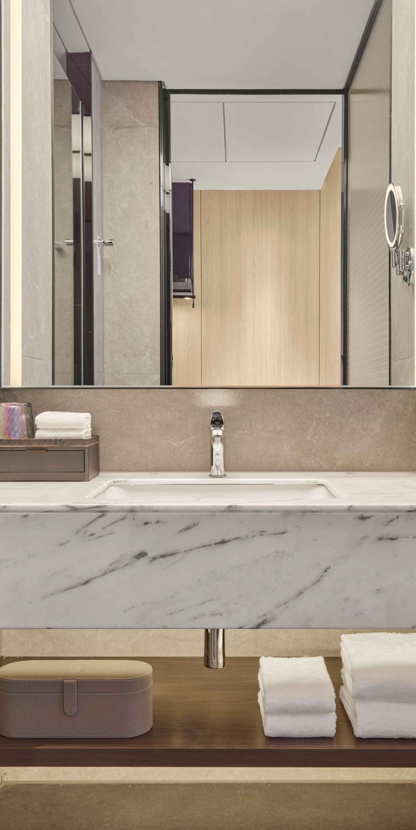 AC Suite Shower