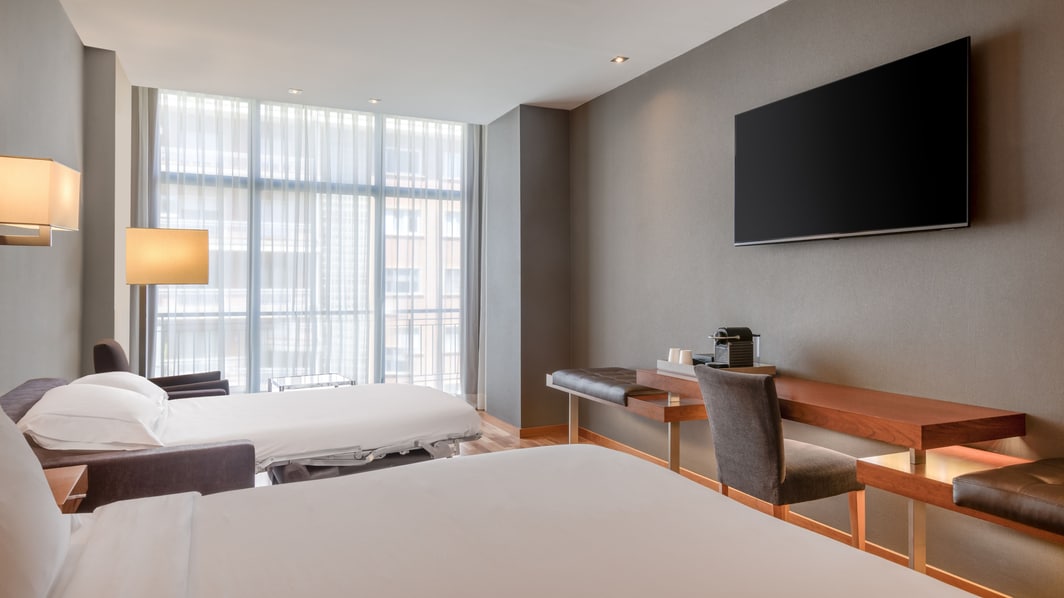 Habitación Superior Triple con cama tamaño King en hotel de Madrid  