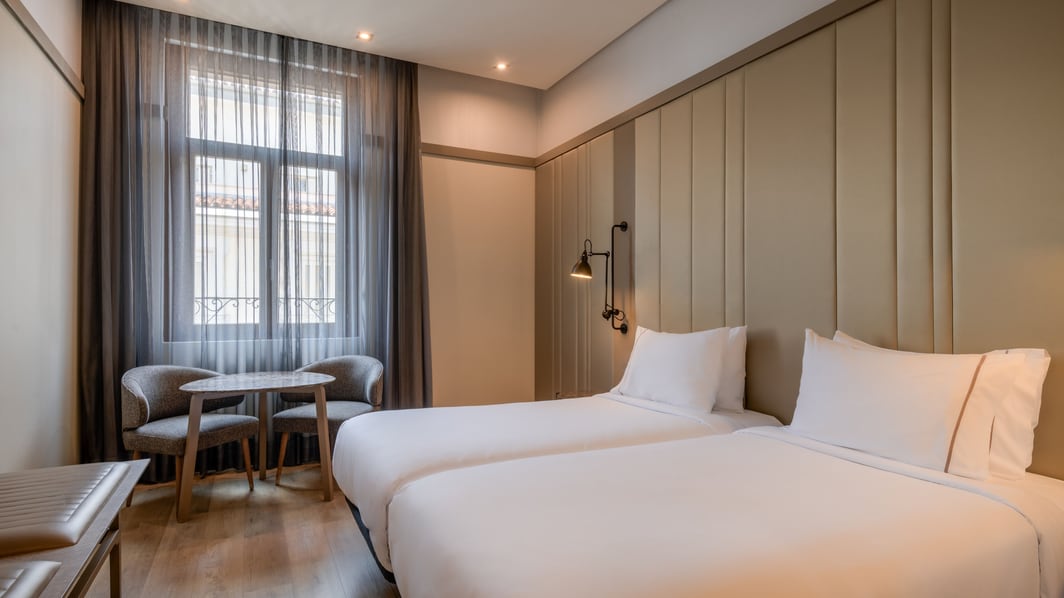 Camas sencillas estándar en hotel de Madrid