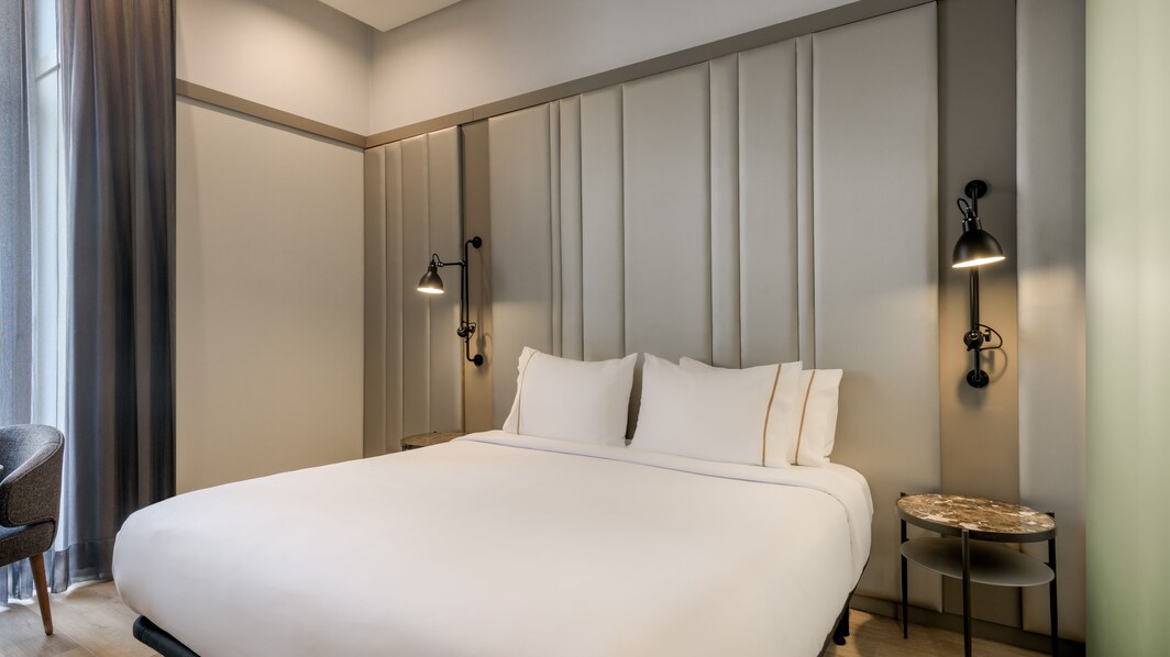 Hoteles con habitación Estándar con cama tamaño King en el centro de Madrid  