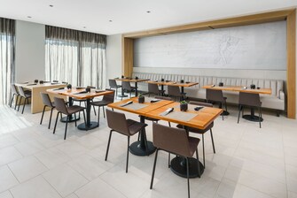 AC Kitchen - Dining Area