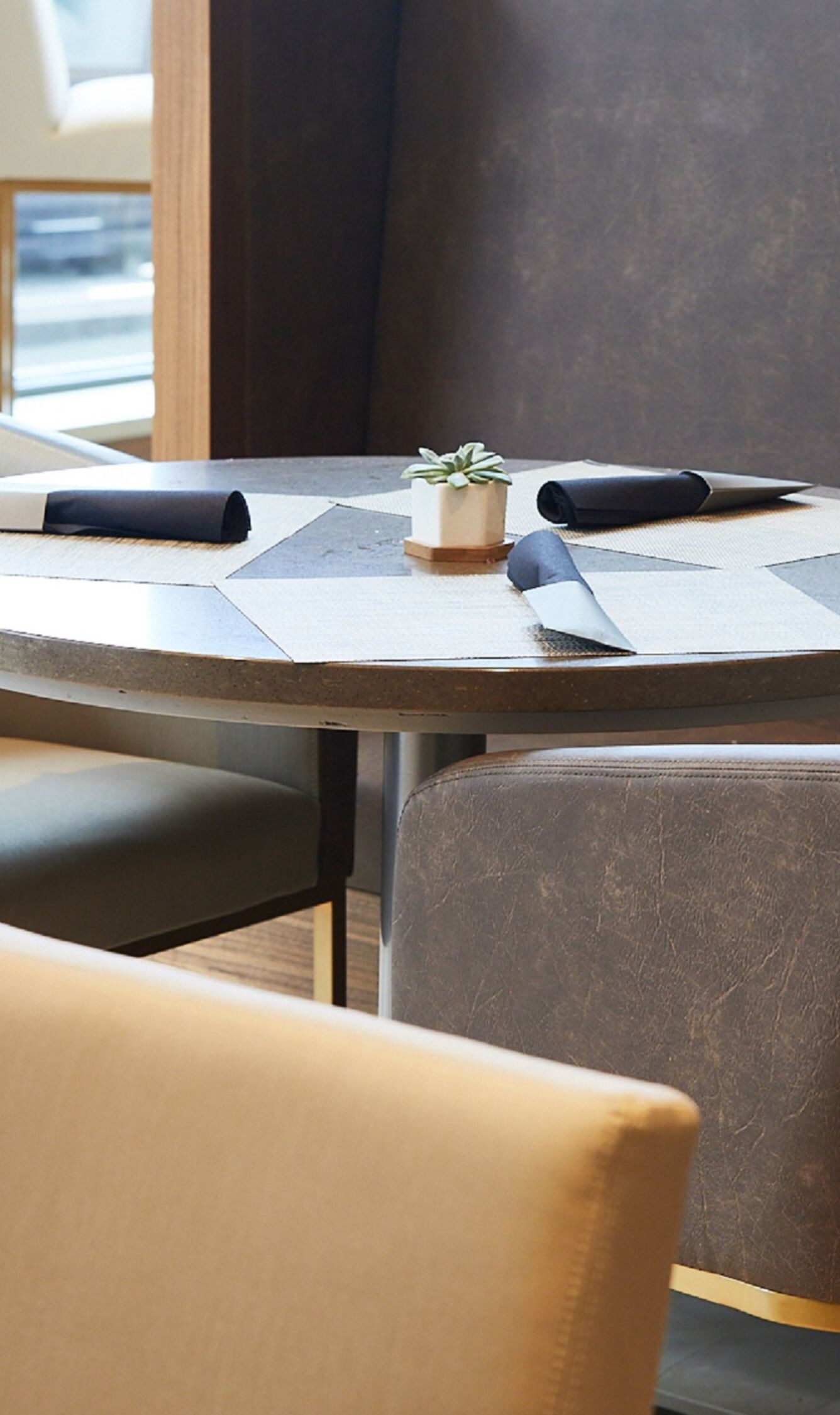 AC Kitchen - Seating