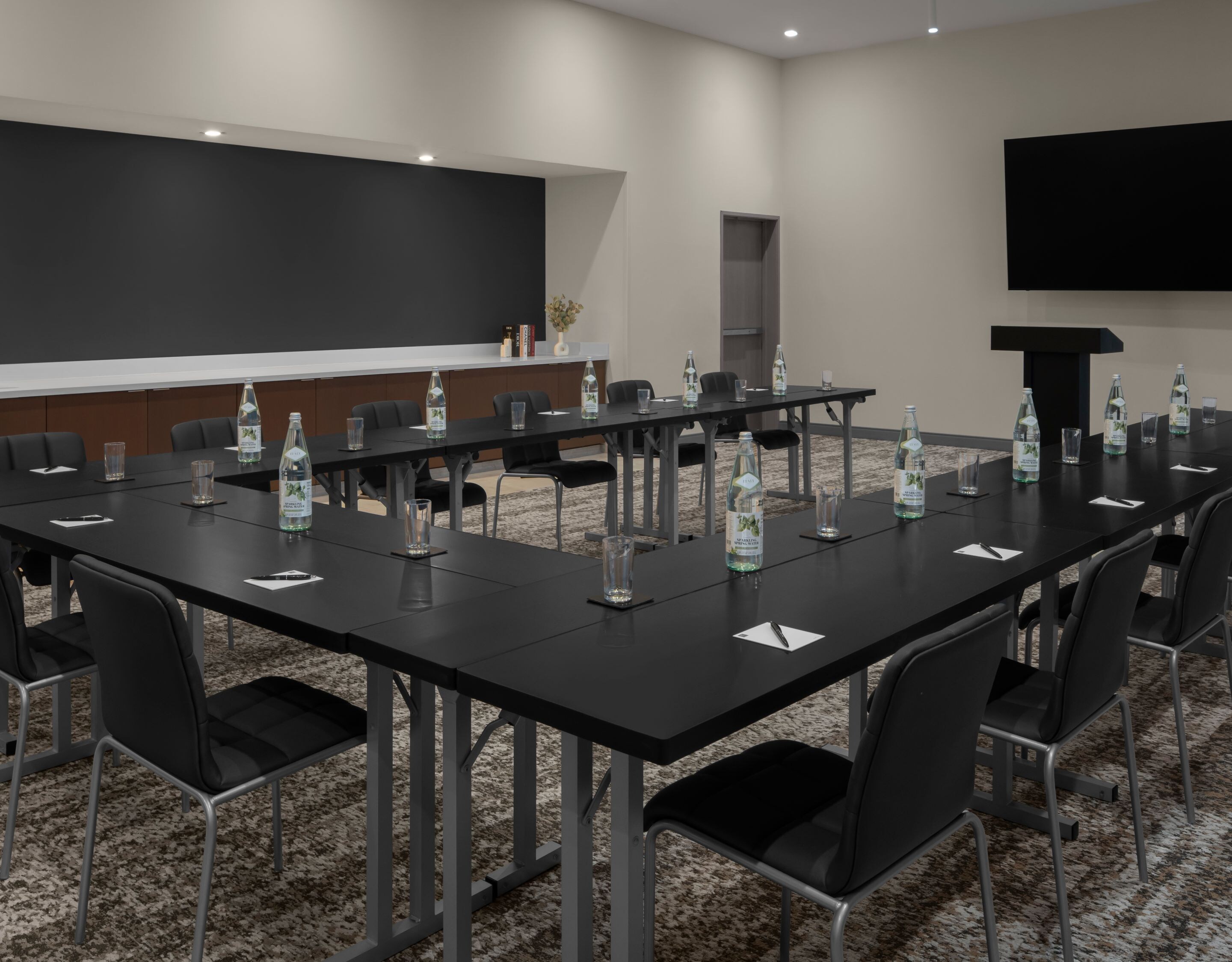 Lupine Meeting Space - U Shape Set up