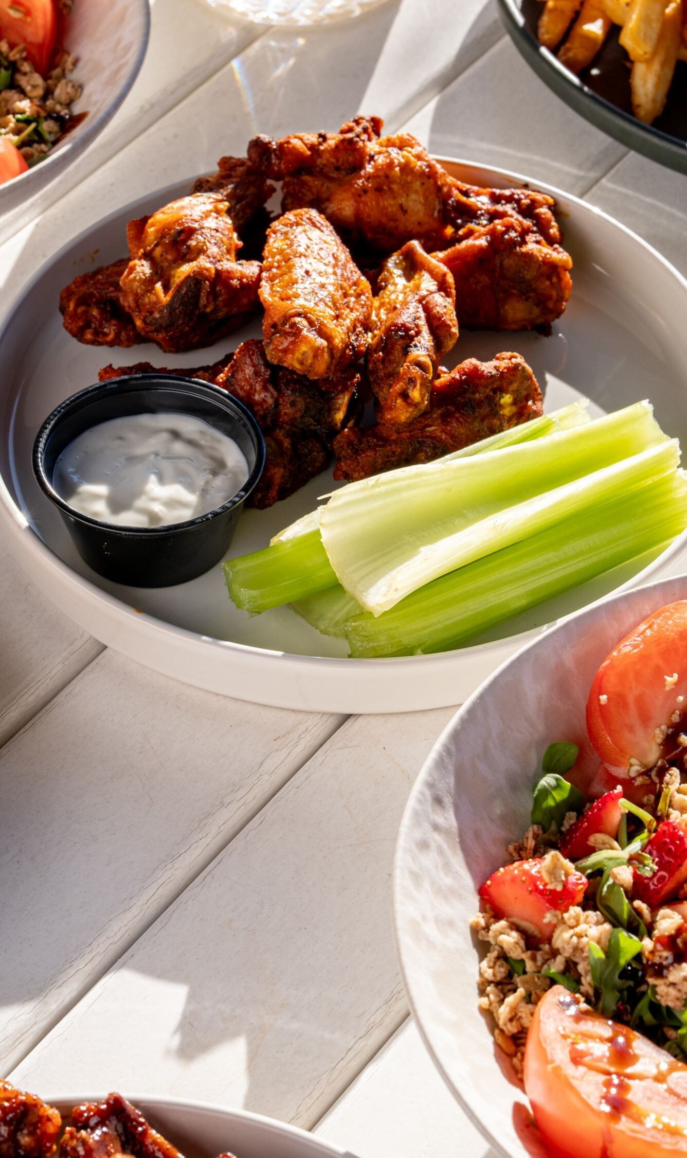 Salads, wings & burgers Orlando resort restaurant