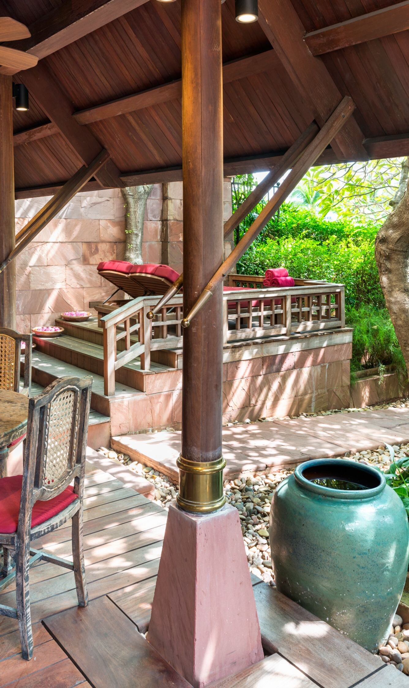 Thai Theme Garden Suite - Terrace