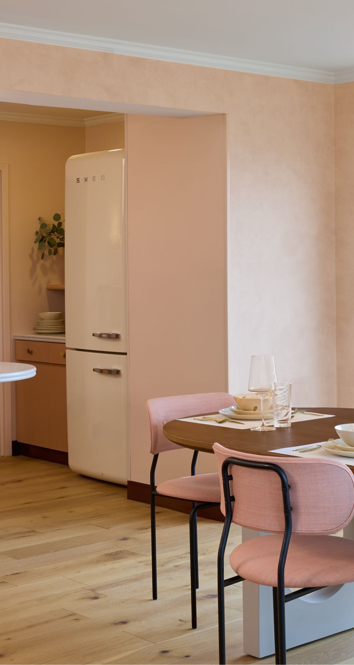 Presidential Suite dining and kitchen area