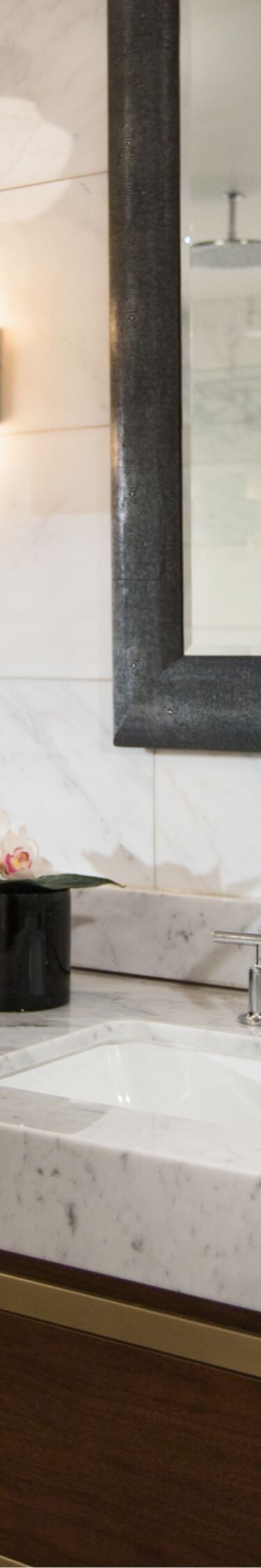 Presidential Suite bathroom sinks