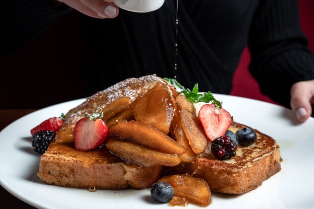 Breakfast - Brioche French Toast Syrup Pour