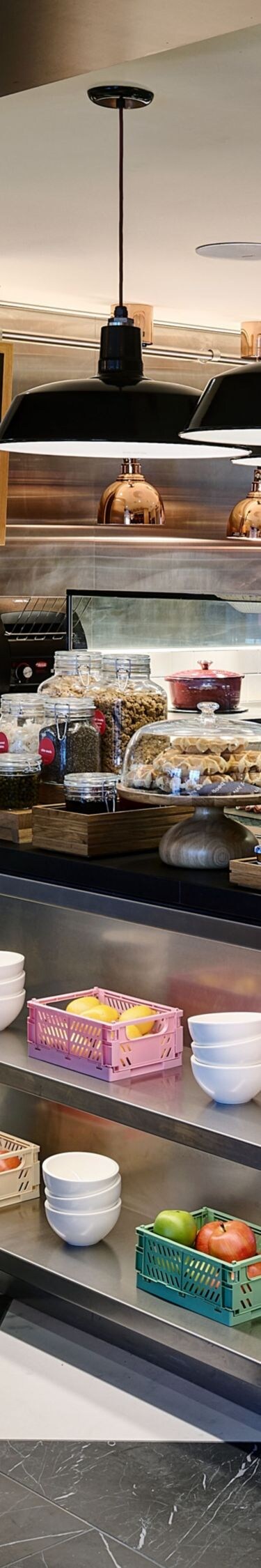 Dining area with grab & go food station