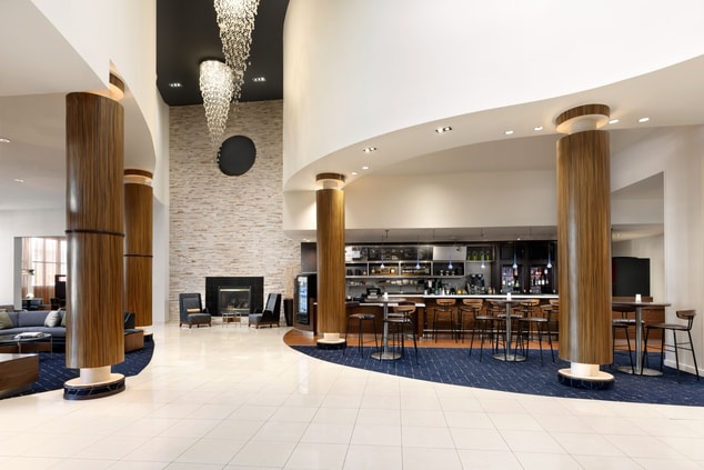 Full lobby and breakfast area view