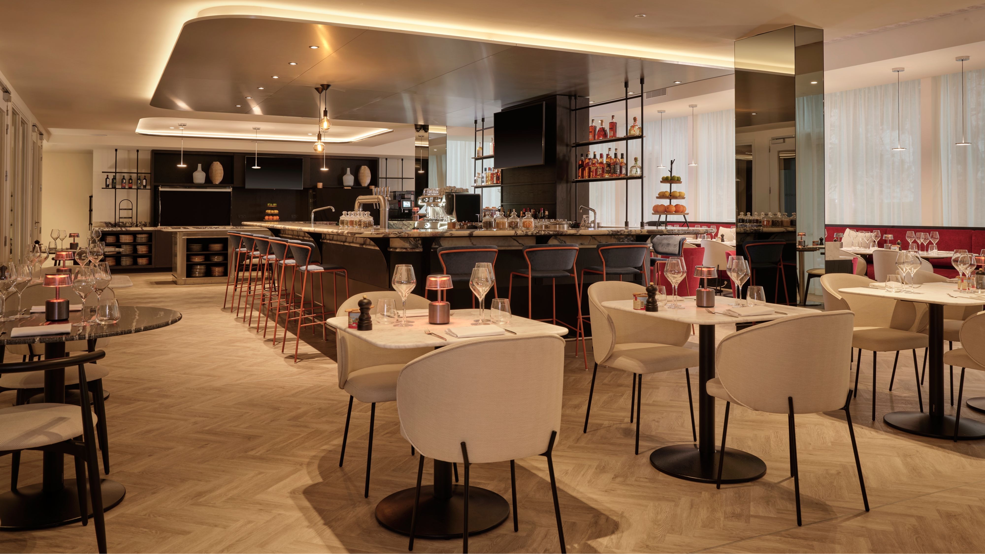 The Signature Dinner Stay